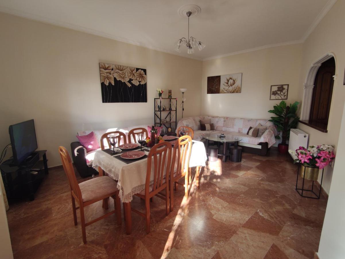 Marios Apartment Lakones Bagian luar foto