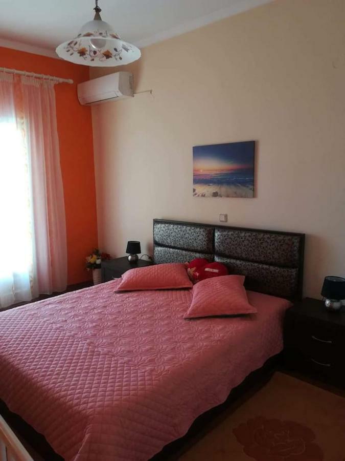 Marios Apartment Lakones Bagian luar foto